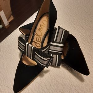 NWOT Sam Edelman Velvet Heels with Bow